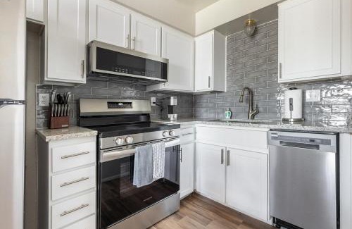 Maryvale Apartment | Landing Apartments Phoenix - Maryvale Village