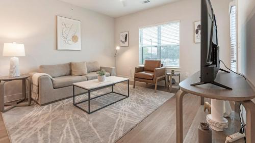 Seguin Apartment | Landing Apartments - Seguin