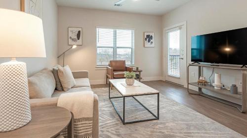 Seguin Apartment | Landing Apartments - Seguin