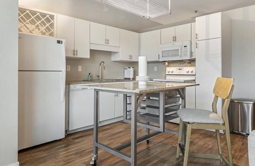 DeBaliviere Place Apartment | Landing at 275 on the Park - Annex - 1 Bedroom in De Baliviere Place