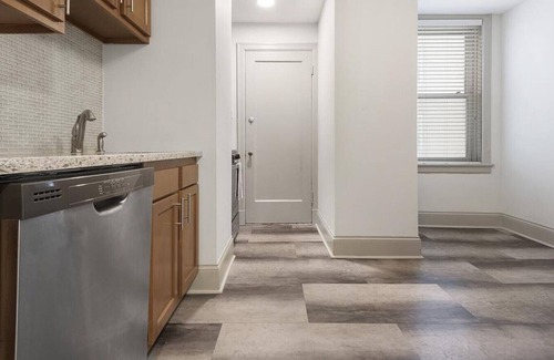 DeBaliviere Place Apartment | Landing at 275 on the Park - Senate - 1 Bedroom in De Baliviere Place