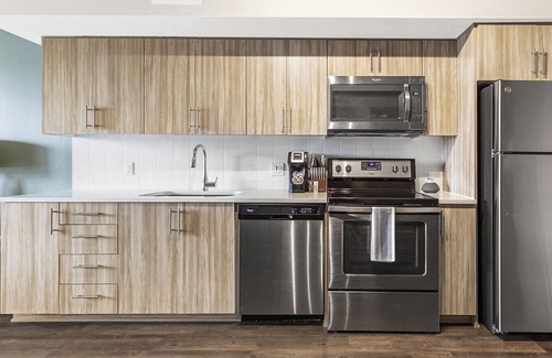 Northwest Portland Apartment | Landing at Bridgetown Lofts - 1 Bedroom in Northwest Portland