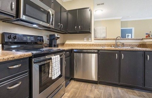 Lexington Apartment | Landing at Enclave at Hartland - 2 Bedrooms in Tanbark