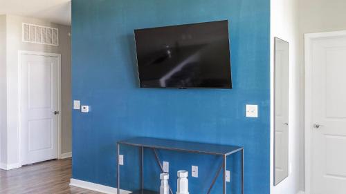 Madison Apartment | Landing at FarmHaus - Huntsville
