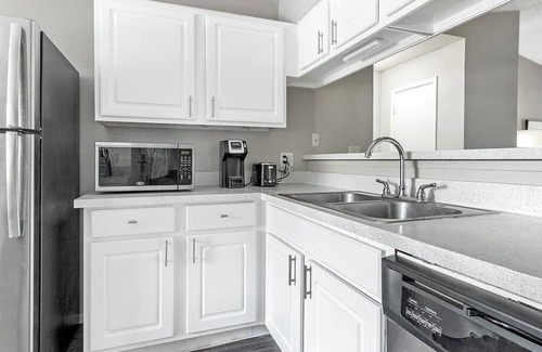 Greater Northdale Apartment | Landing at Northgreen at Carrollwood - 2 Bedrooms in Greater Northdale