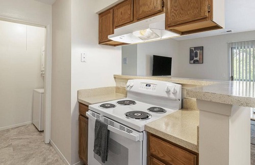 Chicago Apartment | Landing at The Green at Chevy Chase - 1 Bedroom in Downtown Buffalo Grove