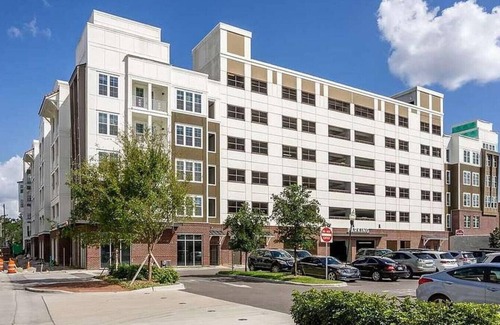 College Park Apartment | Landing at The Princeton at College Park - 2 Bedrooms in College Park