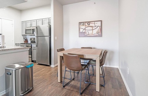 San Antonio Apartment | Landing at Westwood Terrace - 2 Bedrooms in Ala.