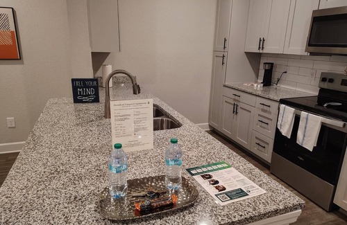 Newberry Apartment | Landing | Beautiful 1BD, Gym, Pool