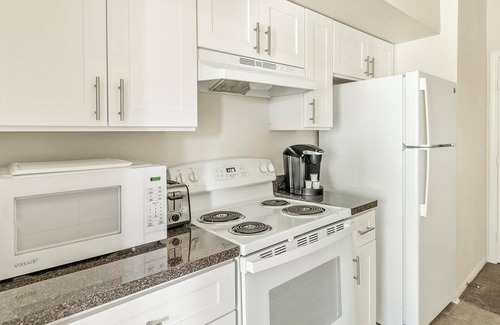 Southbelt/Ellington Apartment | Landing | Beautiful 1BD, Game Room, Clubhouse