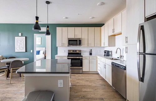 Kenton Apartment | Landing | Beautiful 2BD, Gym, Clubhouse