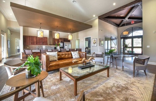 Spring Apartment | Landing | Beautiful 1BD, Pool, Gym