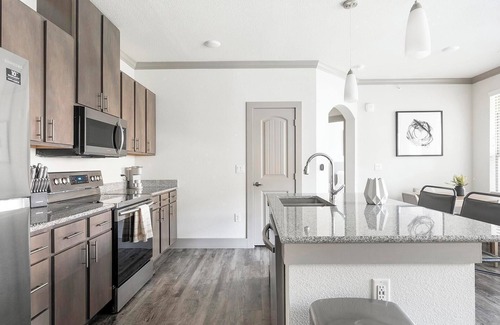 Manor Apartment | Landing | Chic 1BD, Courtyard, Clubhouse