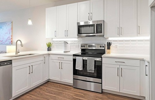 Wetmore Apartment | Landing | Chic 1BD, Yoga Studio, Clubhouse
