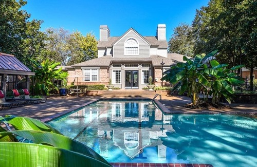 Germantown Apartment | Landing | Chic 2BD, Pool, Tennis Court