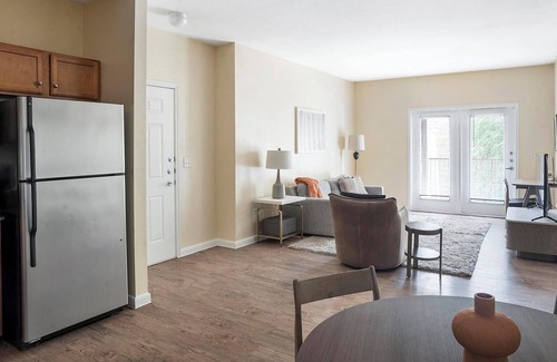 Sweetbriar Apartment | Landing | Chic 2BD, Pool, Courtyard