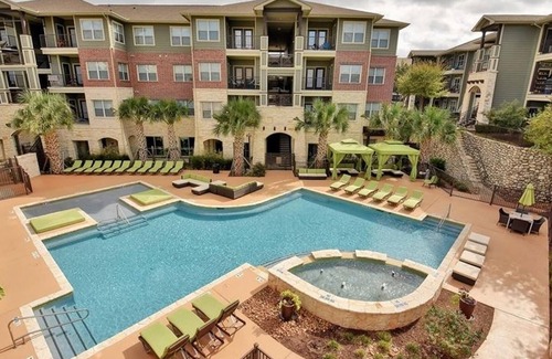 Sweetbriar Apartment | Landing | Chic 2BD, Pool, Courtyard