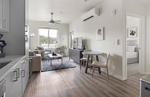 Portland Heights Apartment | Landing | Incredible 1BD, Gym