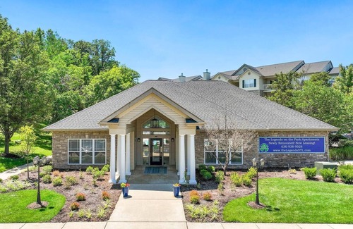 Eureka Apartment | Landing | Incredible 2BD, Gym, Pool