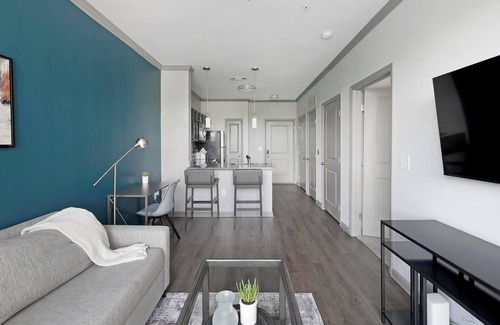 South Nashville Apartment | Landing | Modern 1BD, Clubhouse, Gym