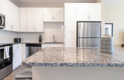 Southeast Orlando Apartment | Landing | Stunning 1BD, Clubhouse, Gym