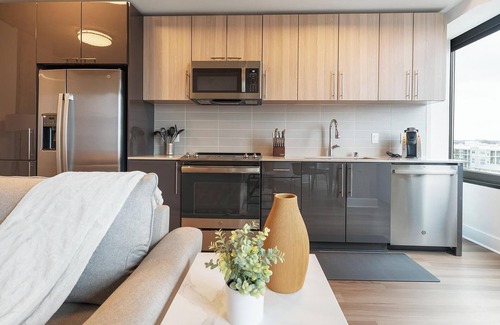 Baileys Crossroads Apartment | Landing | Stunning 2BD, Gym, Game Room