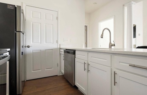 Indian Trail Apartment | Landing | Stunning 2BD, Gym