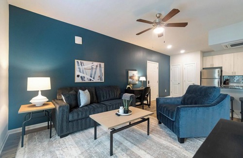 Charlotte Apartment | Landing | Stylish 1BD, Clubhouse, Gym