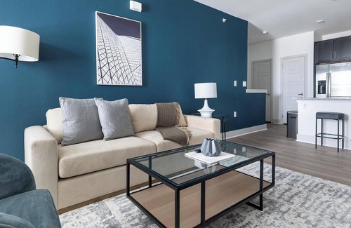 Austin Apartment | Landing | Stylish 1BD, Pool, Gym