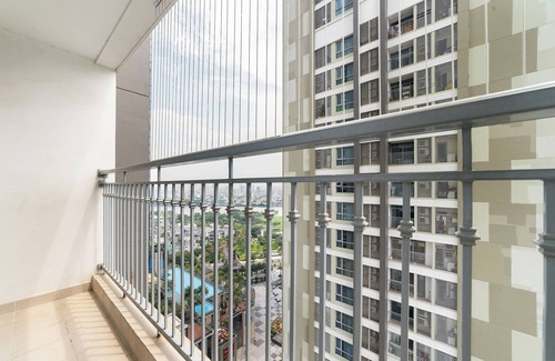 Hang Xanh Apartment | Landmark 81 by Urban Home