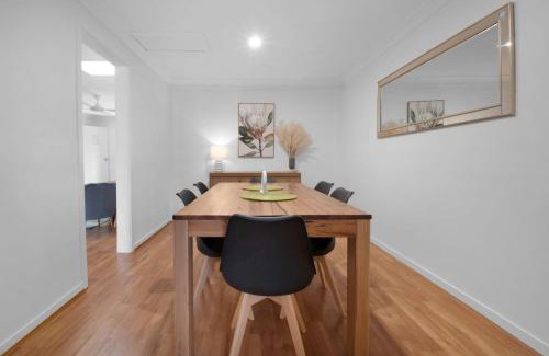 Wagga Wagga Apartment | Langdon - Central Location, Modern Comforts