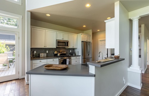 Langley House | Langley by the Sea by AvantStay | Panoramic Vistas