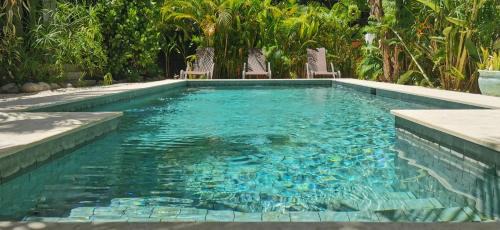 Mal Pais Villa | Lapislazuli House & Flats with shared Pool