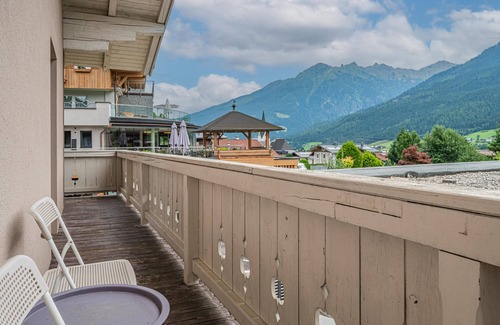 Schonbach House | Large, cosy holiday flat with terrace