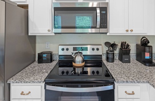 St. Augustine House | Large 3BR Townhome/Pool/Gym/Close to Beach