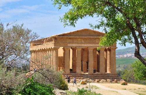 Cattolica Eraclea Villa | Large and bright villa just 5 minutes driving from the beautiful Eraclea Minoa