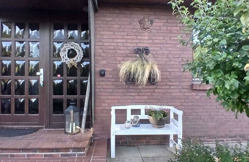Wesselburen House | Large and cozy vacation home with garden - between St. Peter Ording and Büsum