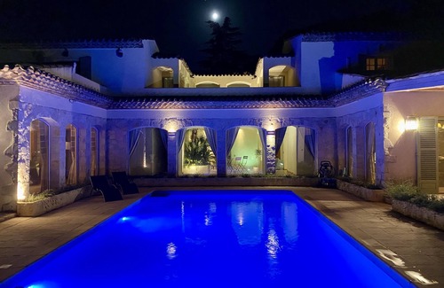 Mouans-Sartoux Villa | Large and luxurious family property.