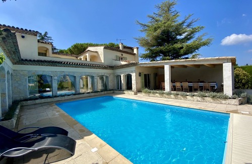 Mouans-Sartoux Villa | Large and luxurious family property.