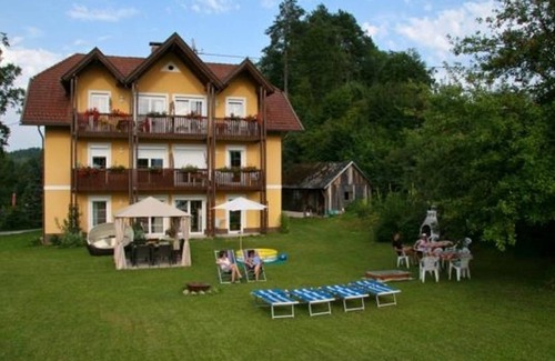 Sankt Kanzian am Klopeiner See Apartment | Large apartment Pear - Type B - Landhaus Felsenkeller