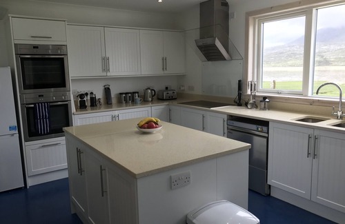 Harris House | Large beachside property in stunning West Harris: great for family/friend groups