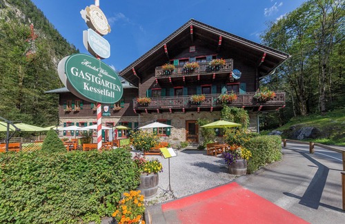 Kaprun Ski Chalet | Large cozy ski lodge located close to the Kitzsteinhorn glacier