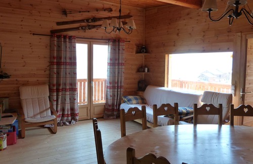 Orcieres-Merlette Ski Chalet | Large family chalet for 12 people
