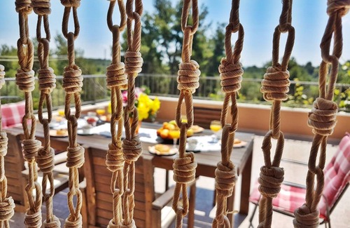 Okrug Gornji Apartment | Large forest apartment, just 450m from the beach, 4km from Trogir Old Town