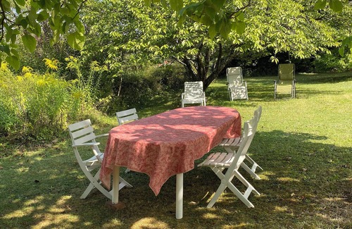 Saint-Seine-sur-Vingeanne House | Large family home in the country - sleeps 8