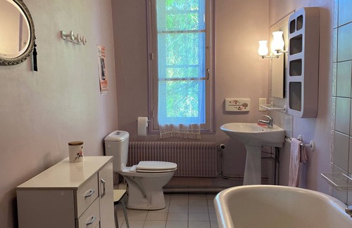 Saint-Seine-sur-Vingeanne House | Large family home in the country - sleeps 8