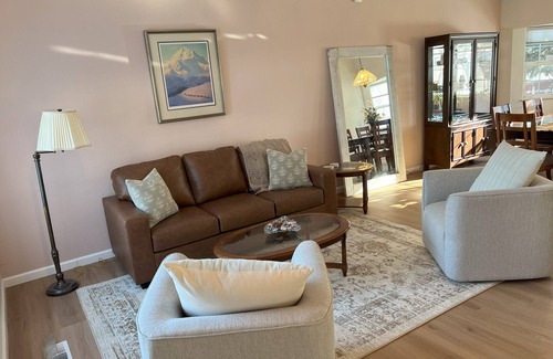 Turnagain House | Large home with view of float plane lake