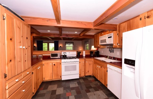 Conway House | Large House in Conway, NH, Close to Association Beach, Firepit, Dog Friendly