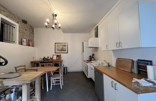 Toano House | Large house with shared pool, sleeps up to 12, wonderful mountain setting