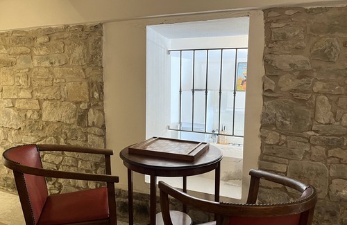 Toano House | Large house with shared pool, sleeps up to 12, wonderful mountain setting